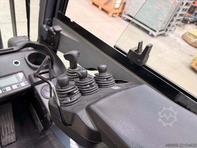 LPG Forklifts Toyota 02-8FGF15