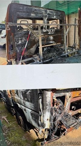 Box truck MERCEDES-BENZ Atego 818 Brandschaden