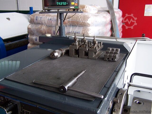 Center lathe Colchester Master 3250