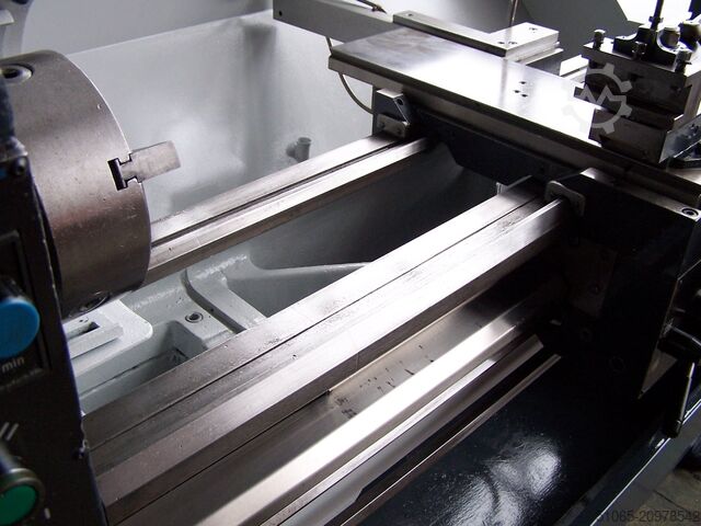 Center lathe Colchester Master 3250