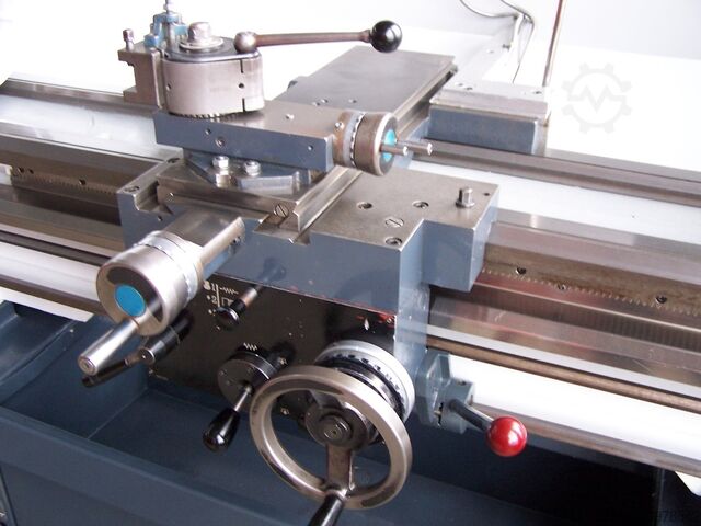 Center lathe Colchester Master 3250