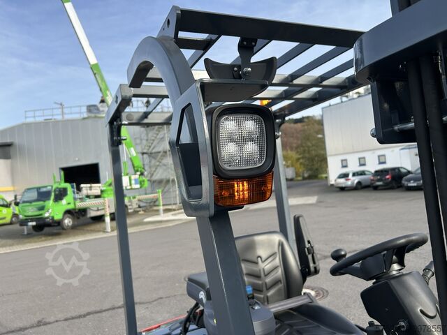 3-wheel forklift, 2t, sideshift, lithium, fingertip control Mima TKC20