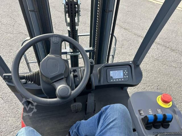 3-wheel forklift, 2t, sideshift, lithium, fingertip control Mima TKC20