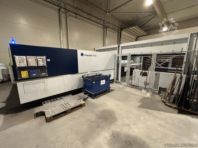 Laser cutting machine TRUMPF TruLaser 5030 fiber L76 + Automation