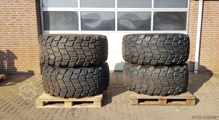 Wheel with tyre Michelin 24 20.5 xs