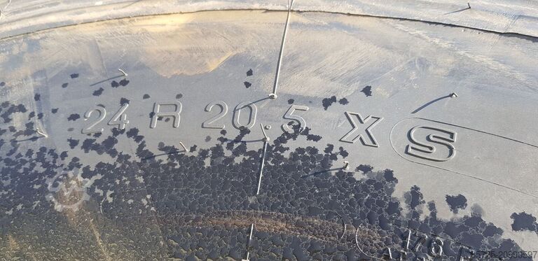 Wheel with tyre Michelin 24 20.5 xs