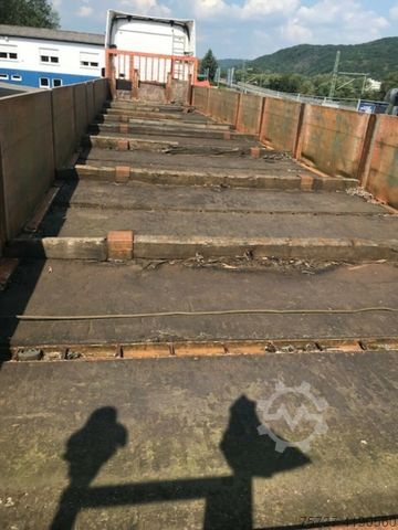 Auflieger mit offener Pritsche KEMPF SP30/2 Langeisen Sattelauflieger