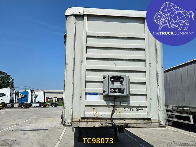 Schiebeplanen Fruehauf 