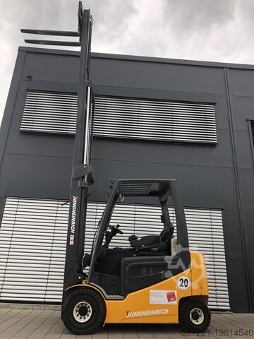Elektrisch – 4 Räder Jungheinrich EFG 425K