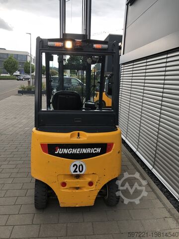Elektrisch – 4 Räder Jungheinrich EFG 425K