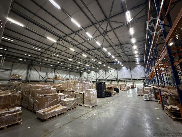 Stahlkonstruktion mit 9.800 m² Steelconstruction 9.800m² 