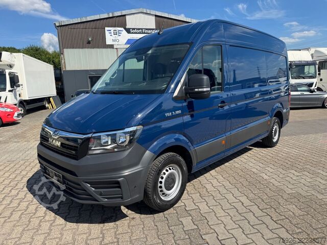 High top van MAN TGE 3.180