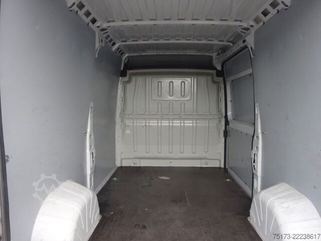 High top van FIAT Ducato Kasten 140PS L2H2 Tempomat DAB+