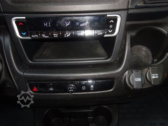 High top van FIAT Ducato Kasten 140PS L2H2 Tempomat DAB+