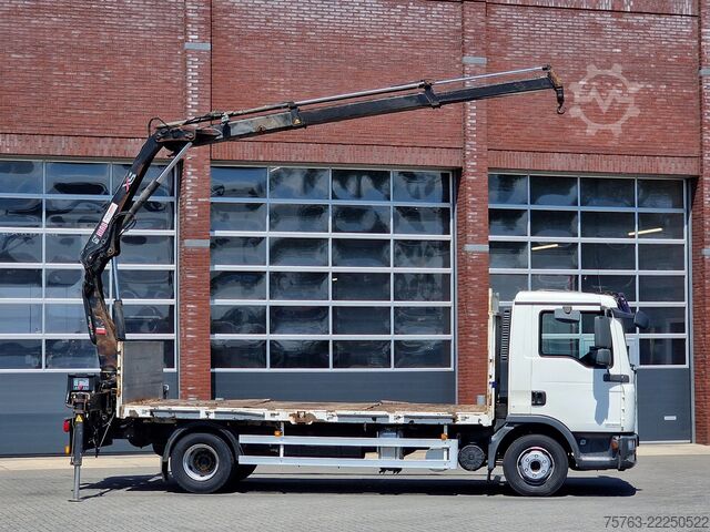 Crane truck MAN TGL 12.210 - HIAB 077 DUO Crane / Grua - Manual...