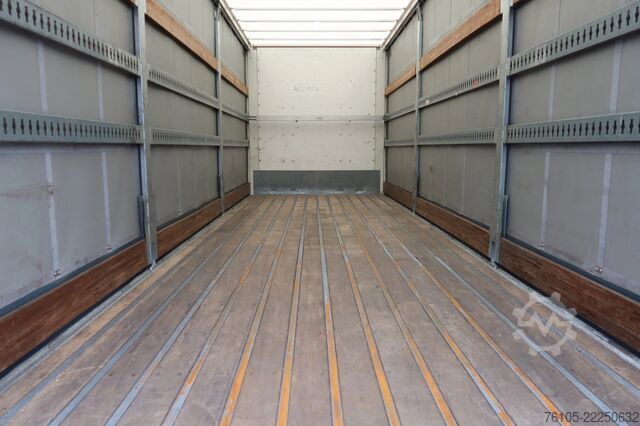 Curtain sided DAF CF 410 Schuifzeil + Dhollandia klep 2500 kg