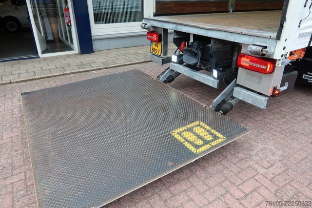 Curtain sided DAF CF 410 Schuifzeil + Dhollandia klep 2500 kg
