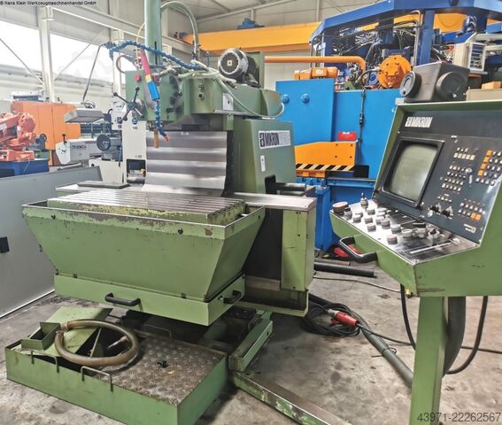 Tool Room Milling Machine - Universal MIKRON WF 51 C/155