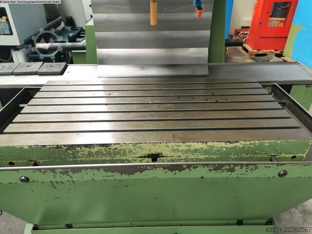 Tool Room Milling Machine - Universal MIKRON WF 51 C/155