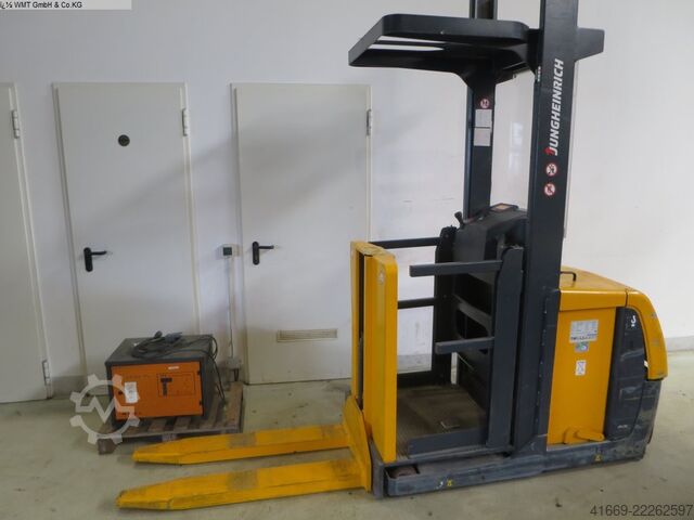 Reach truck JUNGHEINRICH EKS 110