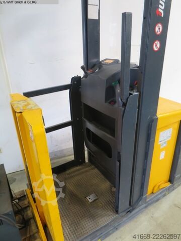 Reach truck JUNGHEINRICH EKS 110
