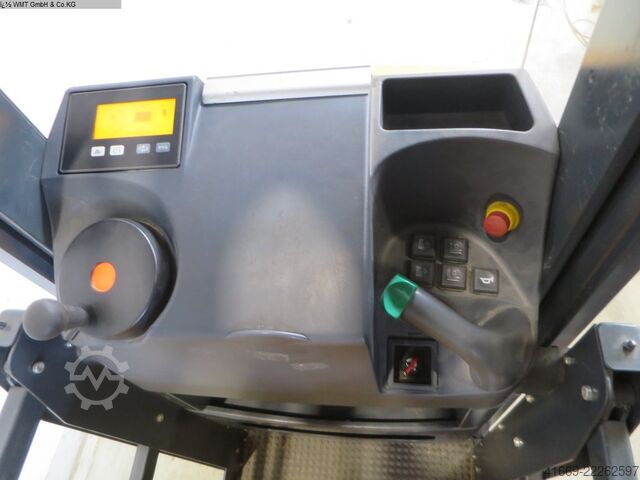 Reach truck JUNGHEINRICH EKS 110