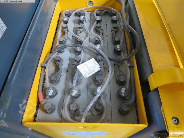 Reach truck JUNGHEINRICH EKS 110