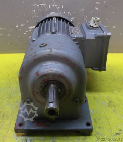 Geared motor 0.55 kW 66 rpm Emod EEDF80S/4