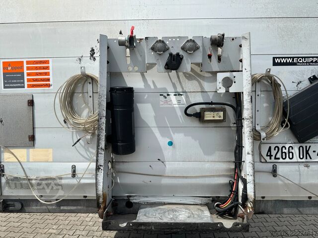 Schiebeplanen Schmitz Cargobull Bordwände / SAF + Scheibebremsen / 2x Liftachse...