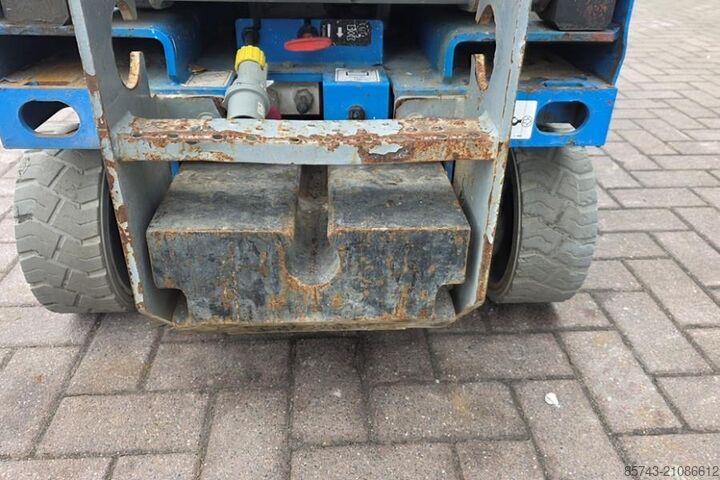 Scherenhebebühne Genie GS1932 Electric, Working Height 7.8 m, 227kg Capac