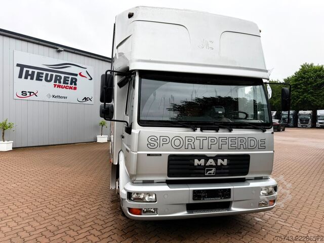 Viehtransporter LKW MAN 10220 5  Pferde Wohnung /Dusche