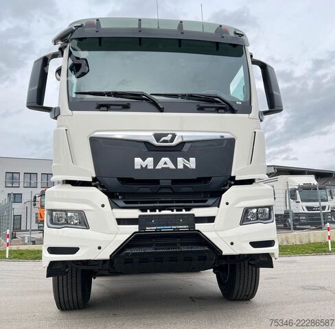 Truck chassis MAN TGS 33.510 BB 6x4 CH/RS 3,30 m/59 to./NA/AHK/Neu