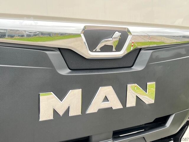 Truck chassis MAN TGS 33.510 BB 6x4 CH/RS 3,30 m/59 to./NA/AHK/Neu