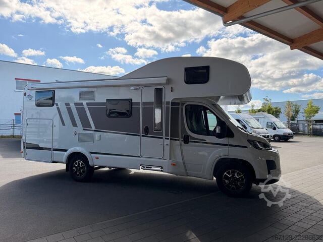 Alkoven Wohnmobil CARADO pro A 464 Markise / Radträger / pro