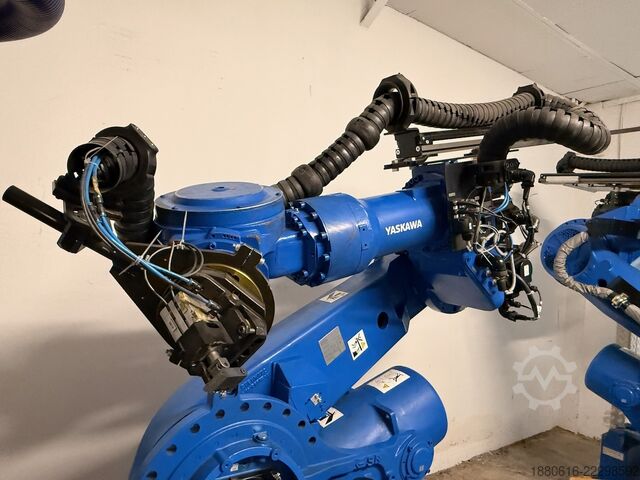 Robotersystem (3x) mit DX200 Steuerung Yaskawa (2x) MH280 II + (1x) MH50 II