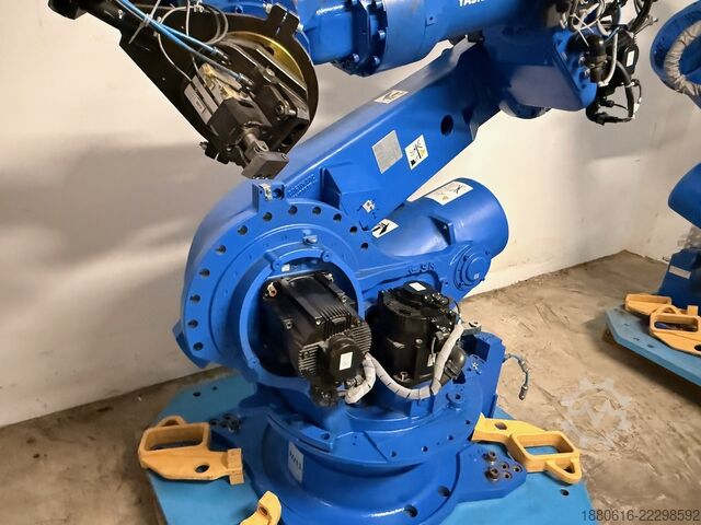 Robotersystem (3x) mit DX200 Steuerung Yaskawa (2x) MH280 II + (1x) MH50 II