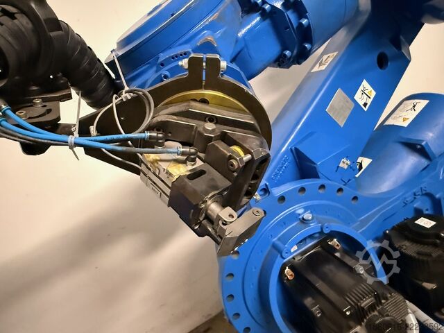 Robotersystem (3x) mit DX200 Steuerung Yaskawa (2x) MH280 II + (1x) MH50 II