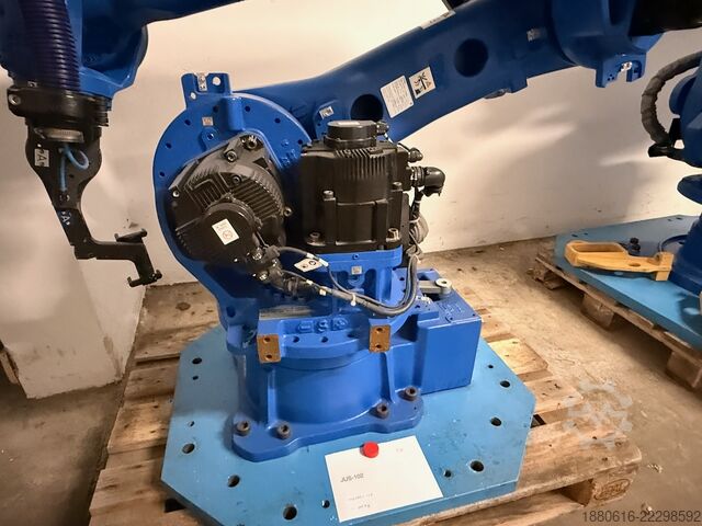 Robotersystem (3x) mit DX200 Steuerung Yaskawa (2x) MH280 II + (1x) MH50 II