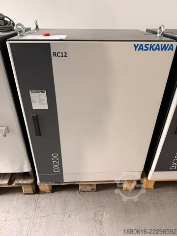 Robotersystem (3x) mit DX200 Steuerung Yaskawa (2x) MH280 II + (1x) MH50 II