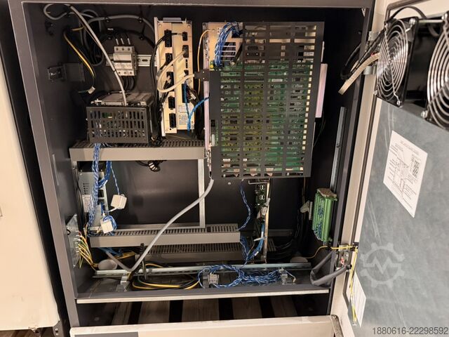 Robotersystem (3x) mit DX200 Steuerung Yaskawa (2x) MH280 II + (1x) MH50 II