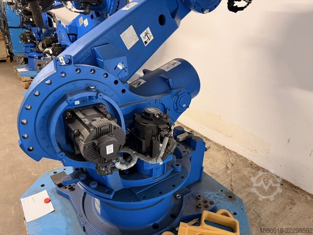 Robotersystem (3x) mit DX200 Steuerung Yaskawa (2x) MH280 II + (1x) MH50 II