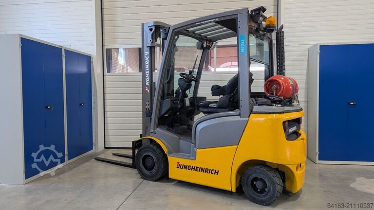 Treibgasstapler Jungheinrich TFG 316 GE115-500DZ