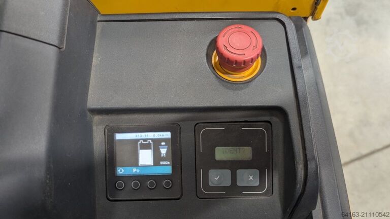 Niederhubwagen Jungheinrich ERE 225 f. P.