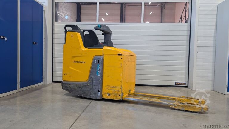 Niederhubwagen Jungheinrich ERE 225 f. P.