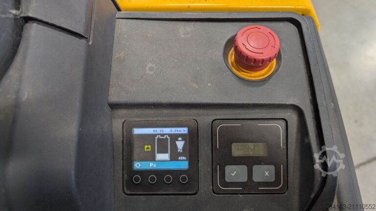 Niederhubwagen Jungheinrich ERE 225 f. P.