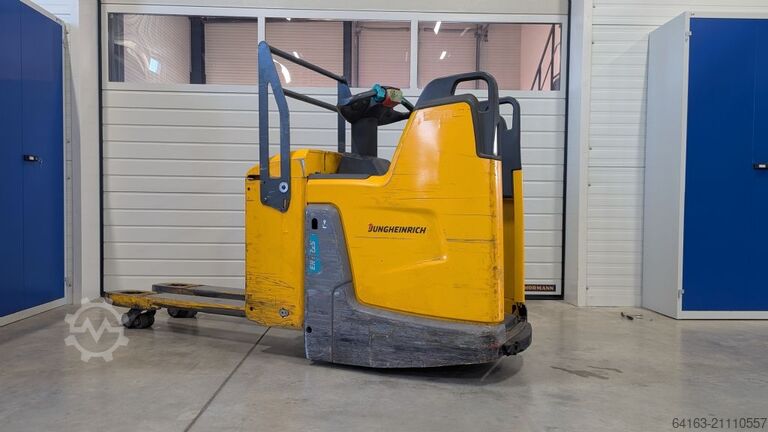 Niederhubwagen Jungheinrich ERE 225 f. P.