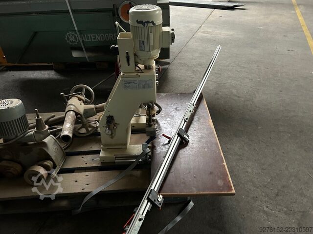 Drilling and inserting machine Gannomat 192