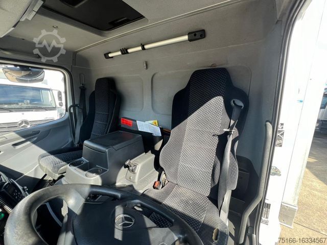 Refrigerated truck MERCEDES-BENZ ATEGO 1224 L Kühlkoffer 7,40 m LBW 1,5 to.*KLIMA