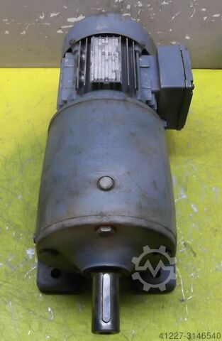 Gear motor 0.37 kW 106 rpm SEW-EURODRIVE R60DT71D4