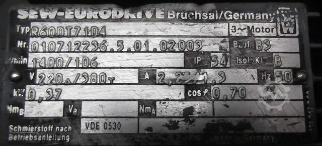 Gear motor 0.37 kW 106 rpm SEW-EURODRIVE R60DT71D4